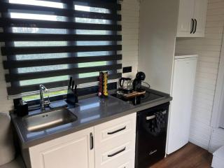Tinyhouse Friesland - - 2