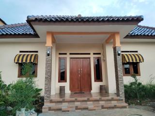 Villa Srikandi Near Lembang Zoo - Bongkor - 0