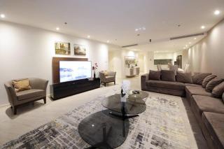 Turnkey - Luxury 3BR Apartment - D1 Tower, Al Jaddaf - Dubai - 4