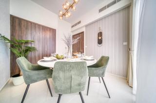 Autumn Serenity Manor: Luxury 3 Bedroom Townhouse - Dubai - 0