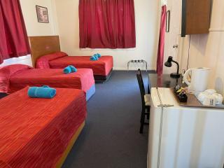 North Gregory Hotel - 4