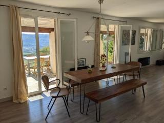 Provençal house between sea and vineyards - 1