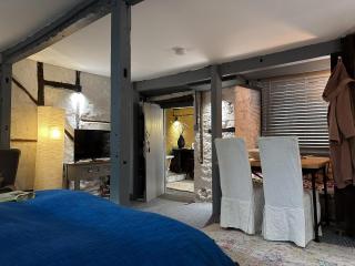 Charming two-bedroom apartment, One Drake Road, Tavistock - 4