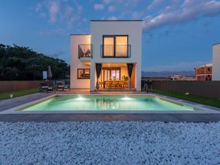 Brand new Villa 'Maslina' with Pool - Povljana - 0