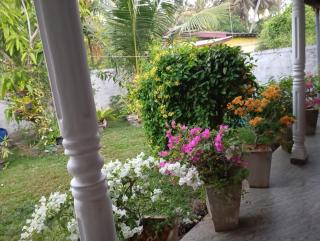 Southern Beach Surf Lodge - 1