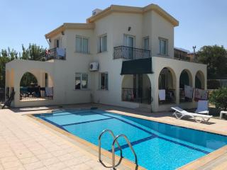 Villa Alsancak Girne - Karavas - 0