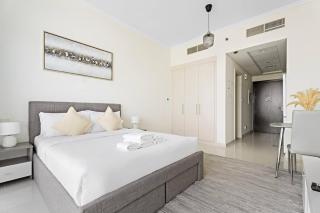 Cozy Studio in Damac Hills - Dubai - 4
