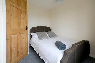 Lovely 3 bedroom house with free parking & garden - Norwich - 2