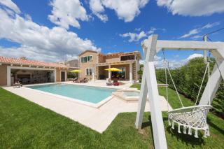 Rustic Villa Jakob with pool in Tinjan - Tinjan - 0