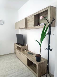 Friendly little studio - 8