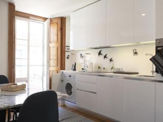 Chiado Cozy Bright Apt with AC Elevator - Lisbona - 9