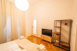 3BDR main square spacious designed apartment - 3