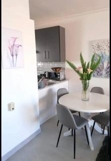 Brookes hill Suites 218 - Gqeberha - 6