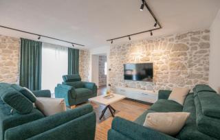 3 Bedroom Amazing Home In Runovic - Runović - 8
