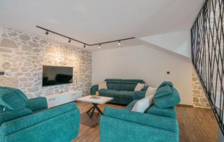 3 Bedroom Amazing Home In Runovic - Runović - 9