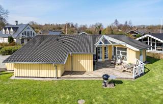 Holiday Home Sydals 57 With Hot Tub - Skovby - 1