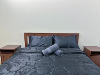 Downtown 2 bedroom Gem with Free Parking - 5