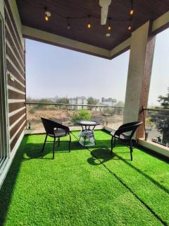 Lavish 3BHK Villa F2 - Private Pool - The Heaven - Pālghar - 0