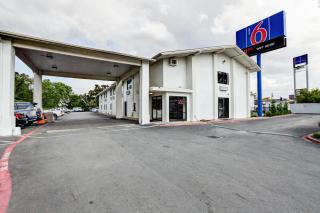 Motel 6-Dallas, TX - South - 1