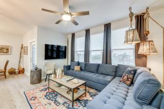1 Mi to Beach Gem with Pool Access in Port Aransas - Port Aransas - 6