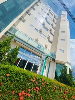 SHELTON PALACE HOTEL - 4