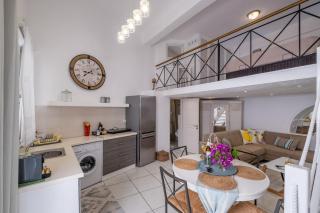 Homebase - Parikia - 2