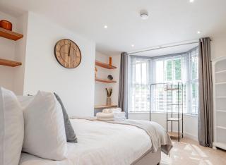 Contemporary City Centre Apartments with Garden - Hereford - 9