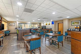 Comfort Suites Brunswick - Brunswick - 4