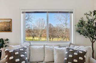 Crystal City Charm Free Parking 204 - 1