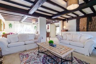 Spacious 5BR Home w/Game Room - Ruthin - 1