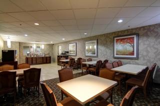 Best Western Plus Bowmanville - 8