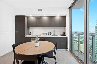 Ocean View Cozy Studio Pool and Gym - 5