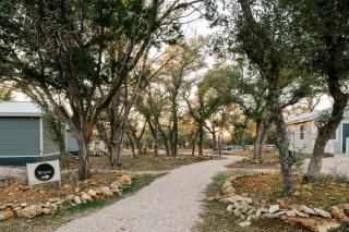 Tritch Cottage at Wrenwood Ranch - Johnson City - 3