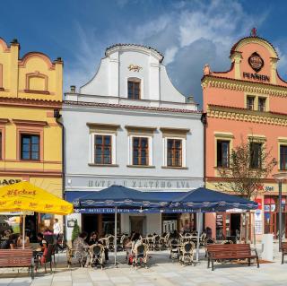 Hotel U Zlatého Lva - Havlíčkŭv Brod - 0