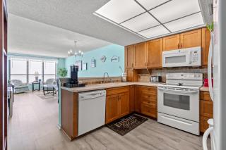 Windemere 702 - Oceanfront - Ocean Drive Section - Myrtle Beach - 5