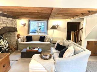 NEW Street Cottage - Centre Cotswolds 3 Bed - 4