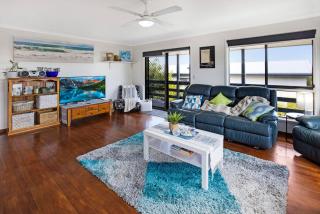 Livin the Dream - Lakes Entrance - 0