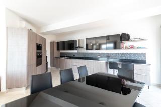 Sea View 2 Bedroom Apartment - St Paul's Bay - 7
