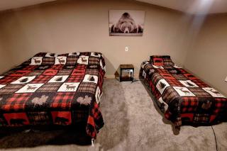 Direct trail access/central location/Ample parking - Colebrook - 6