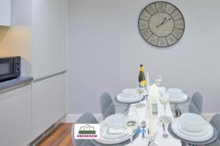30Nights Secure l Exclusive Deal on 2-Bed, 2-Bath for 4! 1 Cambridge Street Apartment 197, 4th Floor, Manchester, M1 5GB l Manchester City Loft by Hedgerow - Manchester - 3