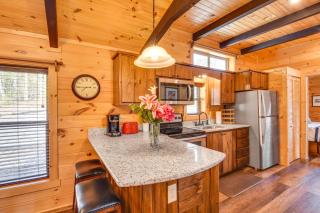 Waterfront Seneca Cabin about 4 Mi to Boat Launch! - Walhalla - 3