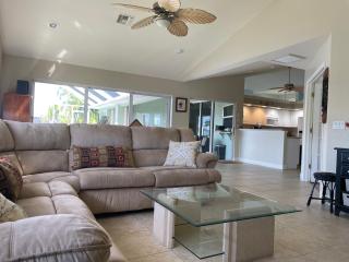 Relax with nature in our Waterfront 4 bedroom -HEATED POOL HOME-KING BED - Cape Coral - 6