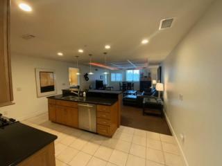 Beautiful First Floor suite with patio to the Bay - Traverse City - 8