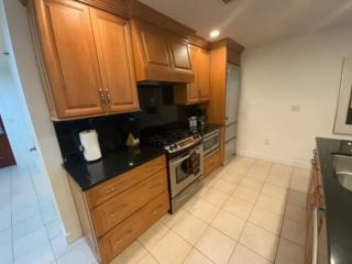 Beautiful First Floor suite with patio to the Bay - 7