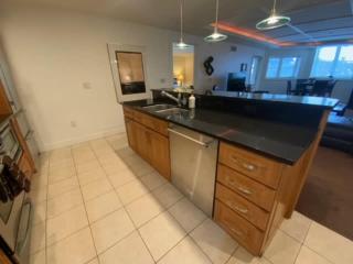 Beautiful First Floor suite with patio to the Bay - Traverse City - 6