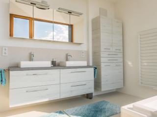 Holiday Home Relax Lodge am See by Interhome - Neusiedl am See - 1