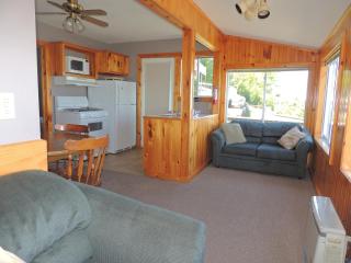 Angel Rock Waterfront Cottages - Cape Vincent - 8