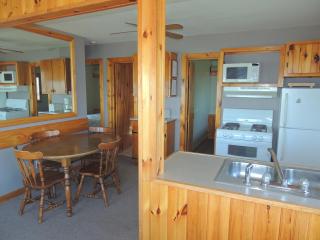 Angel Rock Waterfront Cottages - Cape Vincent - 7