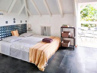 Studio lumineux avec vue sur la mer à Baillif – 45 m² + Terrasse - 8