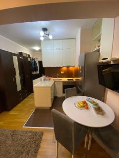 Yasmin studio apartment - Budua - 1